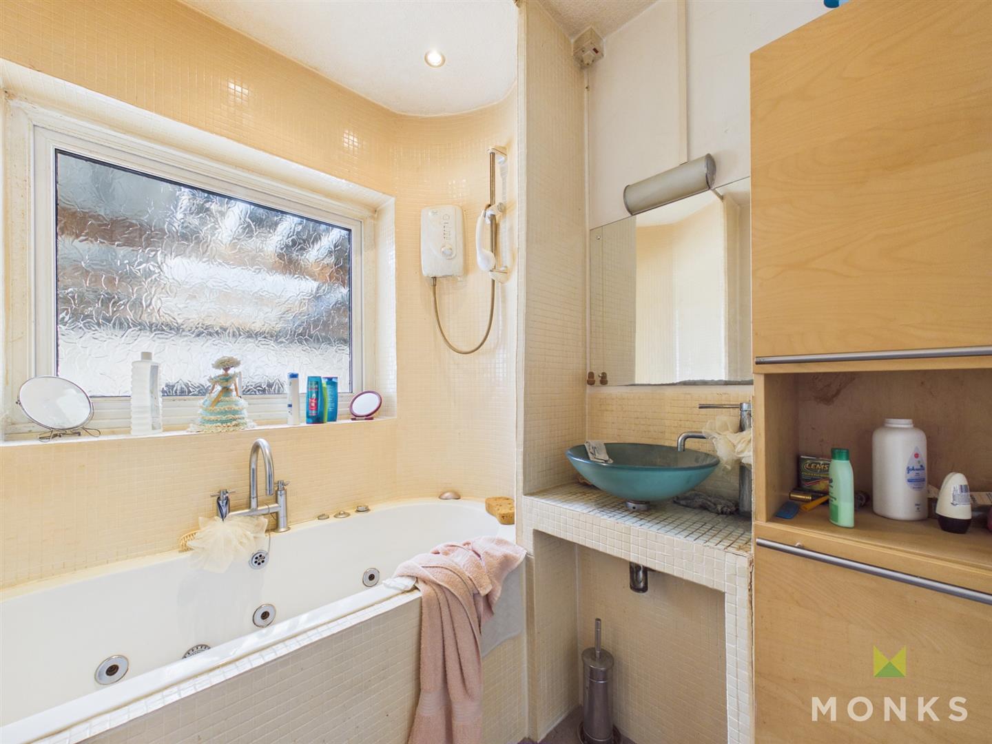 35 Roden Grove, Shrewsbury, SY4 5HJ For Sale